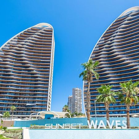 Sunset Waves Deluxe Apartments Poniente Beach Resort Benidorm Ngoại thất bức ảnh