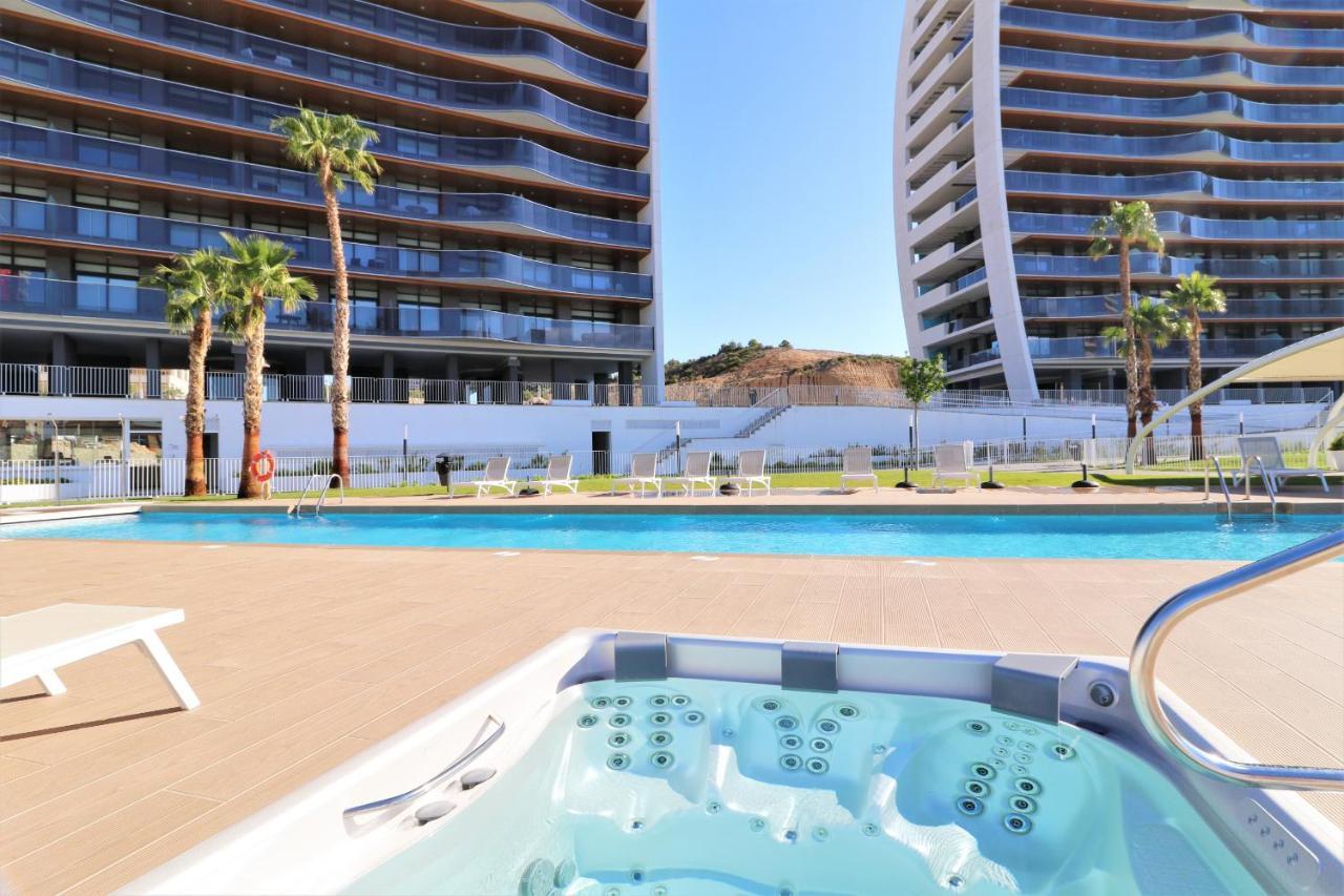 Sunset Waves Deluxe Apartments Poniente Beach Resort Benidorm Ngoại thất bức ảnh