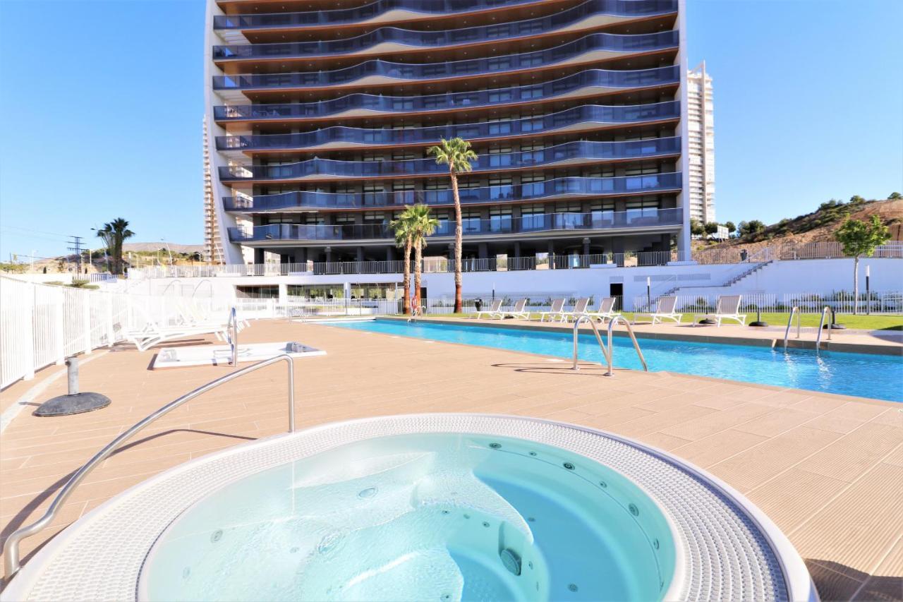 Sunset Waves Deluxe Apartments Poniente Beach Resort Benidorm Ngoại thất bức ảnh
