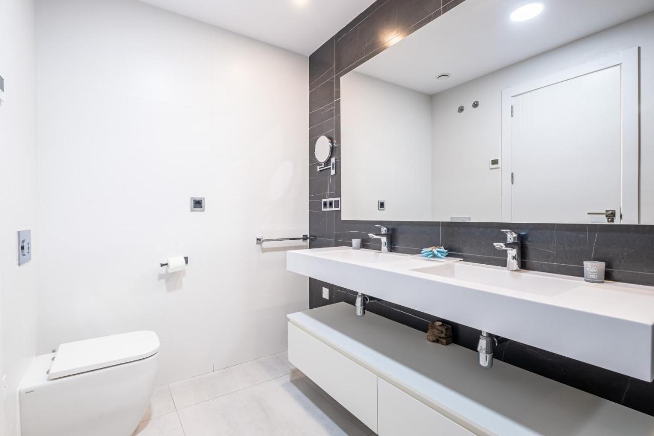 Sunset Waves Deluxe Apartments Poniente Beach Resort Benidorm Ngoại thất bức ảnh