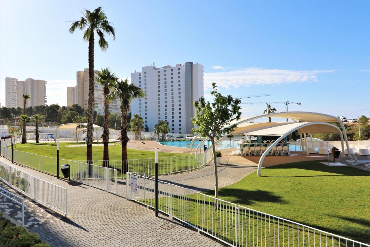 Sunset Waves Deluxe Apartments Poniente Beach Resort Benidorm Ngoại thất bức ảnh