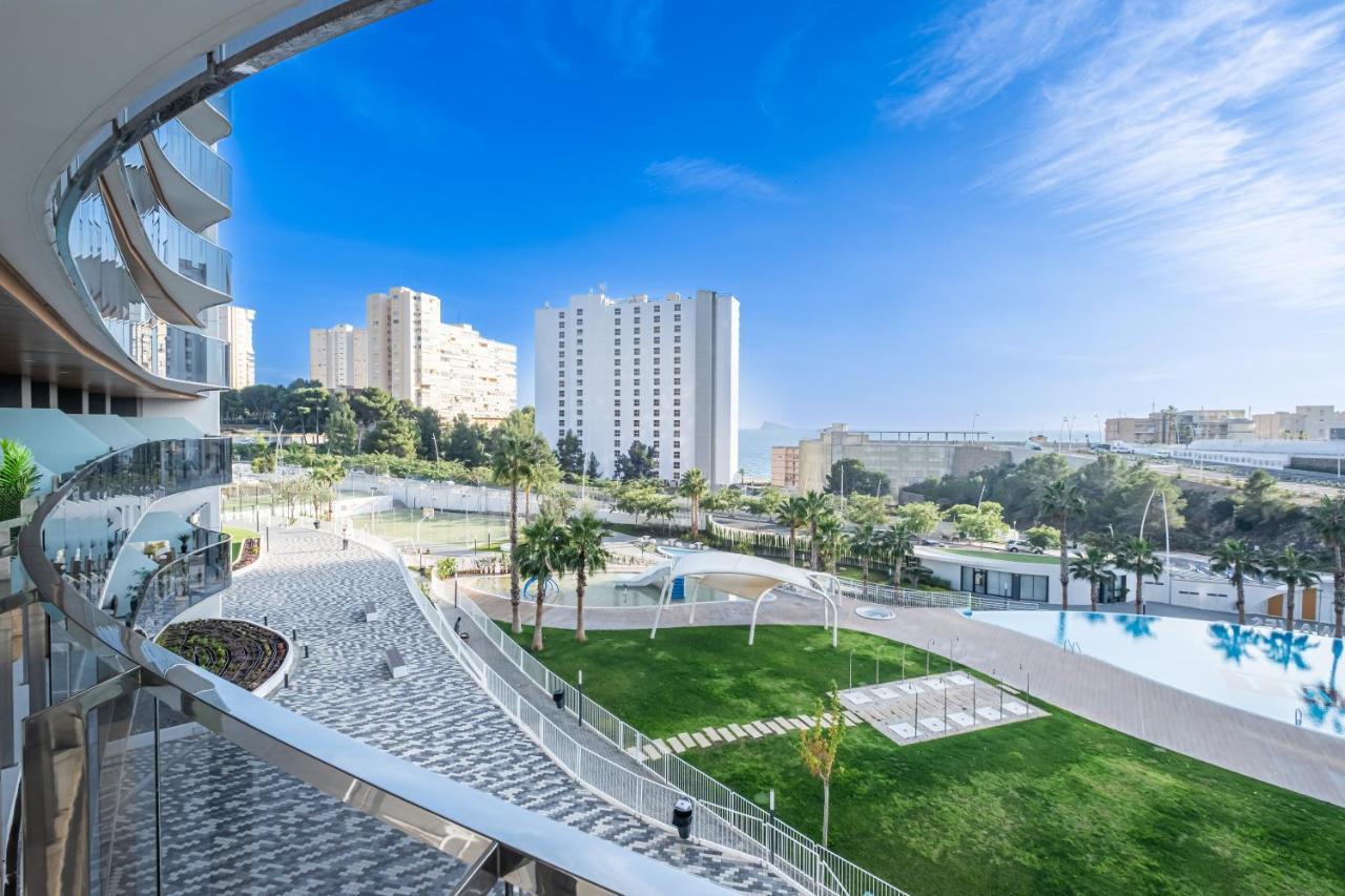 Sunset Waves Deluxe Apartments Poniente Beach Resort Benidorm Ngoại thất bức ảnh